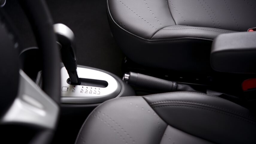 Automatic vs Manual Car Rental in Casablanca Which Is Easier for City Traffic